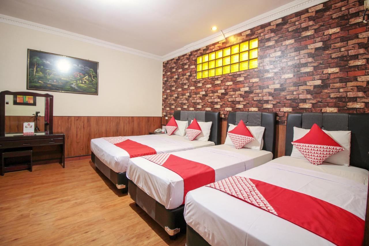 Vaccinated Staff - Oyo 352 Homestay Sabang 반둥 외부 사진