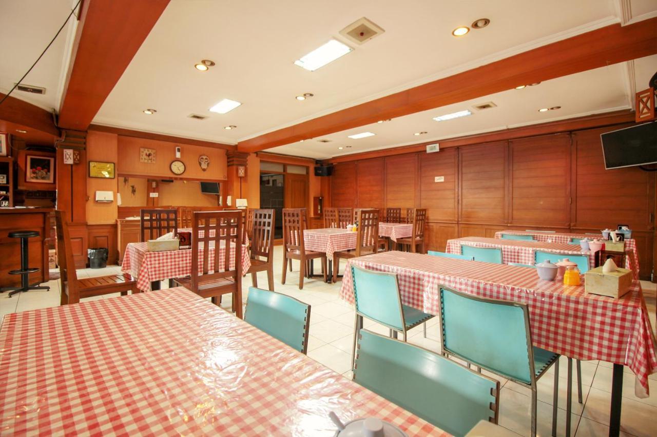 Vaccinated Staff - Oyo 352 Homestay Sabang 반둥 외부 사진