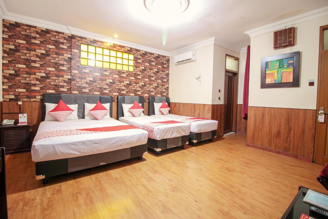 Vaccinated Staff - Oyo 352 Homestay Sabang 반둥 외부 사진