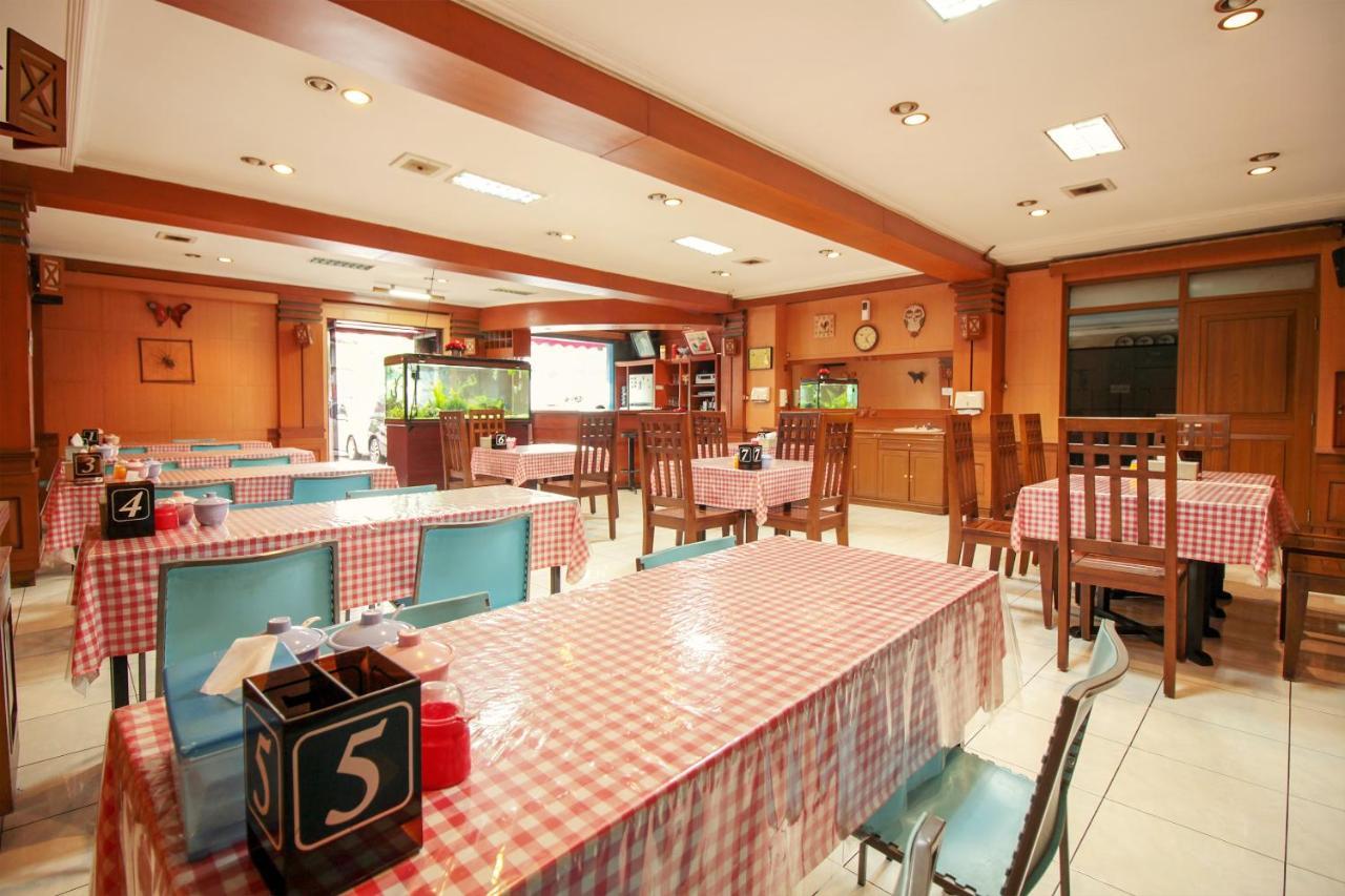 Vaccinated Staff - Oyo 352 Homestay Sabang 반둥 외부 사진